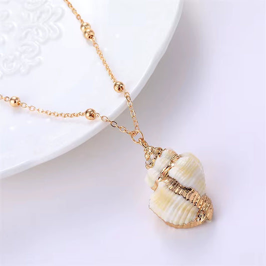 Hot 2019 Bohemia Conch Shells Necklace Sea Beach Pendant Necklace for Women Female Cowrie Summer Party Gift Jewelry