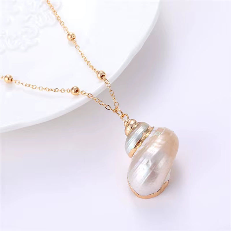 Hot 2019 Bohemia Conch Shells Necklace Sea Beach Pendant Necklace for Women Female Cowrie Summer Party Gift Jewelry