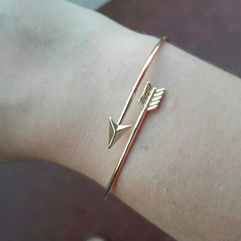 Open Cuff Punk Bracelets & Bangle Fashion Jewelry for Women Men Pulseras Mujer Heartbeat Leaf Arrow Triangle Heart Bracelet HOT
